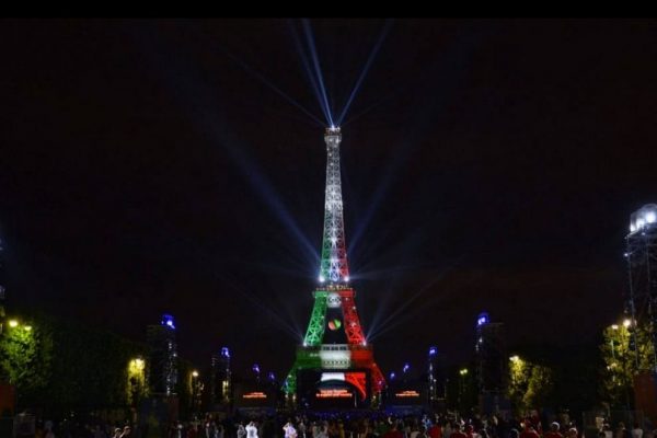 tour eiffel illuminata orari