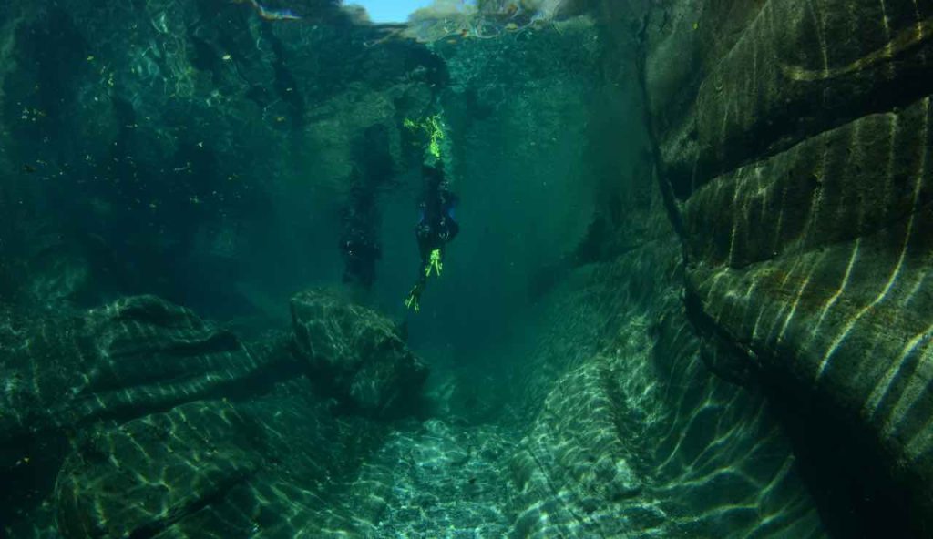 Hanno ritrovato la CITTÀ SOMMERSA in Toscana | Quando l’acqua cala, vien su tutto: mancano solo negozi e scuole