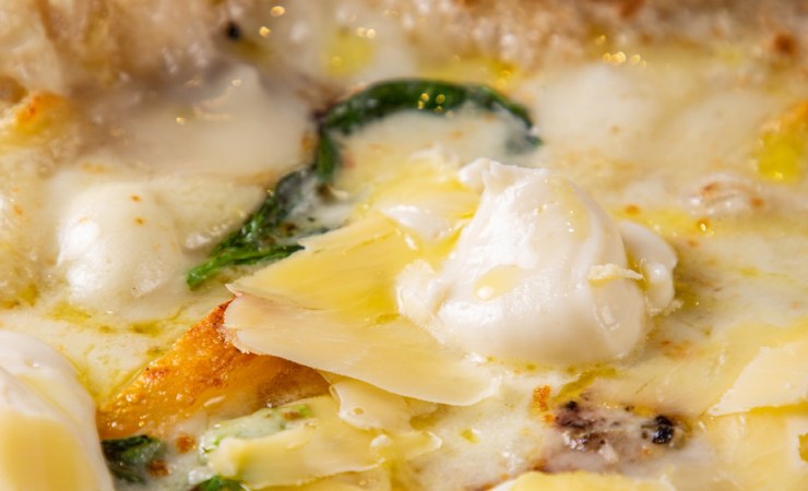 pizza 4 formaggi di Salvo
