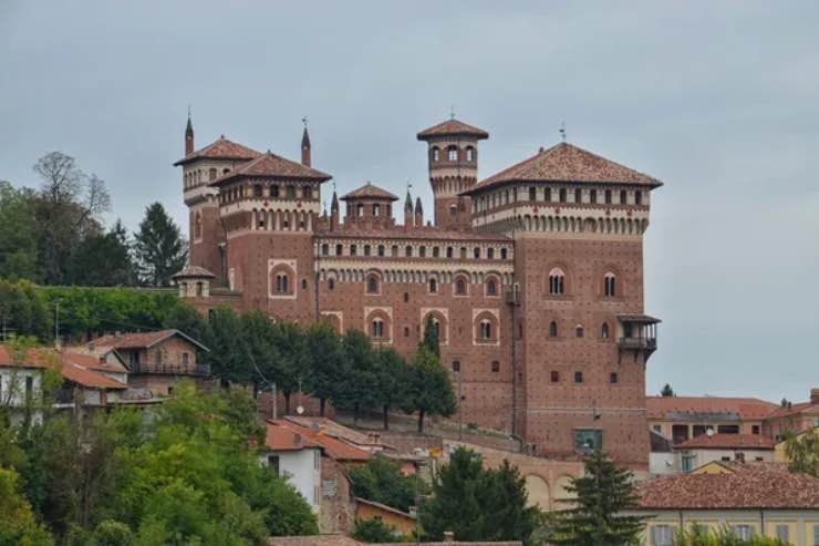 Piemonte Scozia castelli paesaggi fiaba luogo ideale