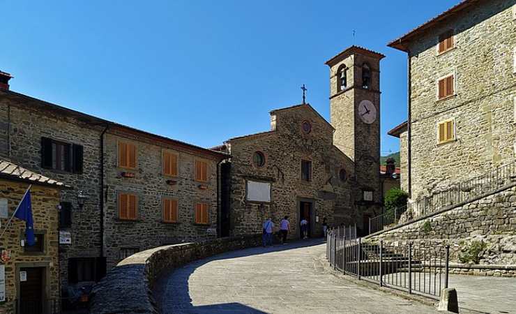 piazza di raggiolo