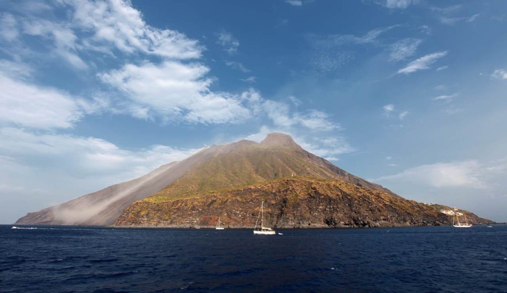 Eolie autentiche: cosa scoprire oltre le mete più turistiche