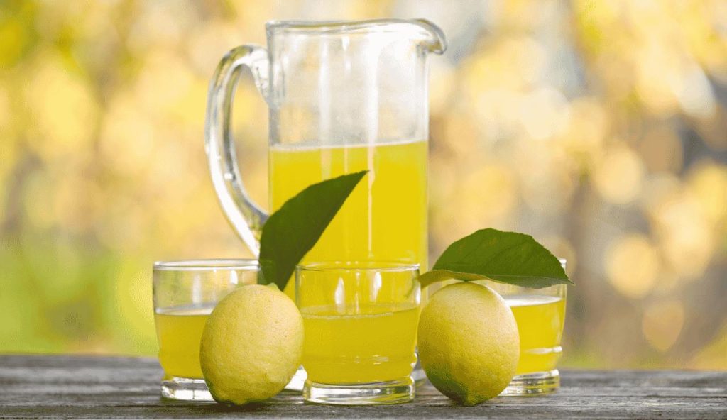 Succo di limone, lo scandalo è servito: quando scoprirai cosa contiene smetterai per sempre di usarlo | Altro che boost di vitamine
