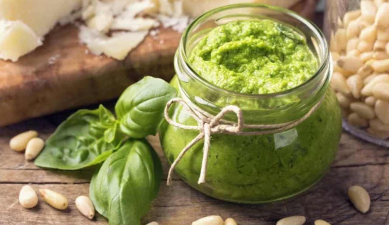 Vasetto di pesto (Depositphotos foto) - www.cosediviaggio.it