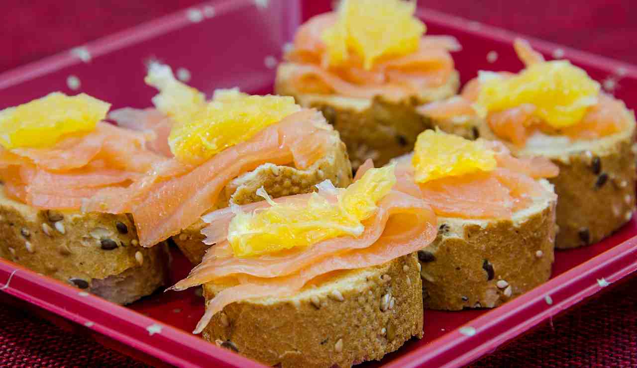 Crostini salmone