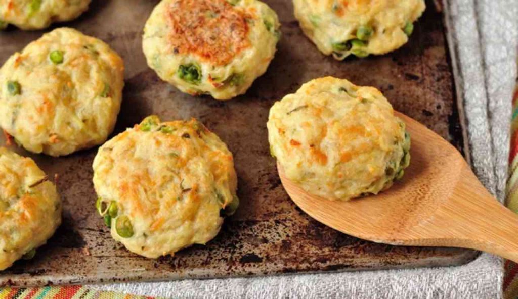 Queste POLPETTE DI ZUCCHINE sono zero frittura ma 100% gusto: il contorno leggerissimo da abbinare con tutto, pronto in 10 minuti