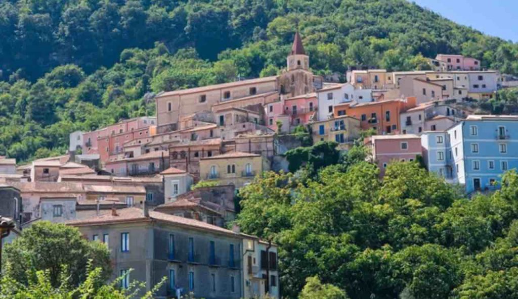 Altro che Positano: questa baia segreta in Basilicata è la perla low-cost che finora osavi solo sognare | Meglio di una cartolina