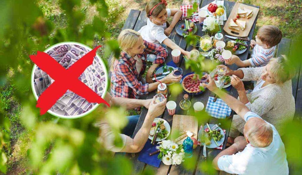 Addio ai viaggi costosi e stressanti, arriva la STAYCATION: in ferie senza spendere 1 euro | Su TikTok esplode il nuovo trend