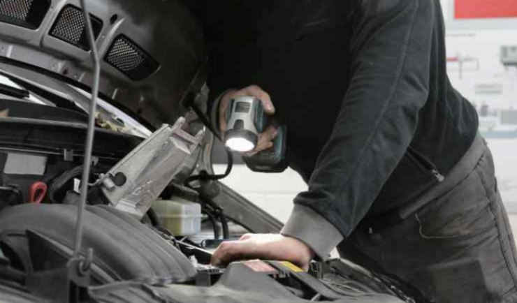 Cosa controllare (Pexels foto) - www.cosediviaggio.it